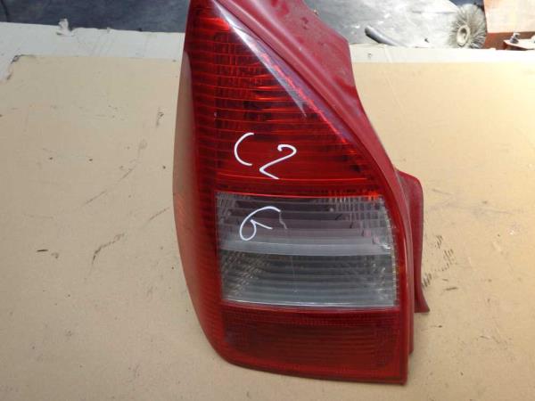 FEU ARRIERE GAUCHE CITROEN C2 - Vue 1